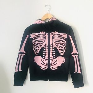 Skelton zip up.